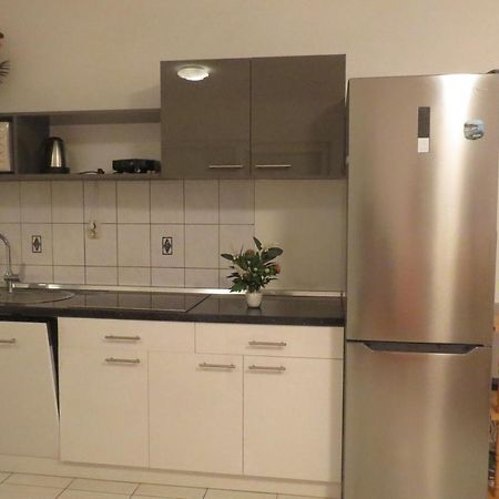 Modra Kuca Apartment มันเดร ภายนอก รูปภาพ