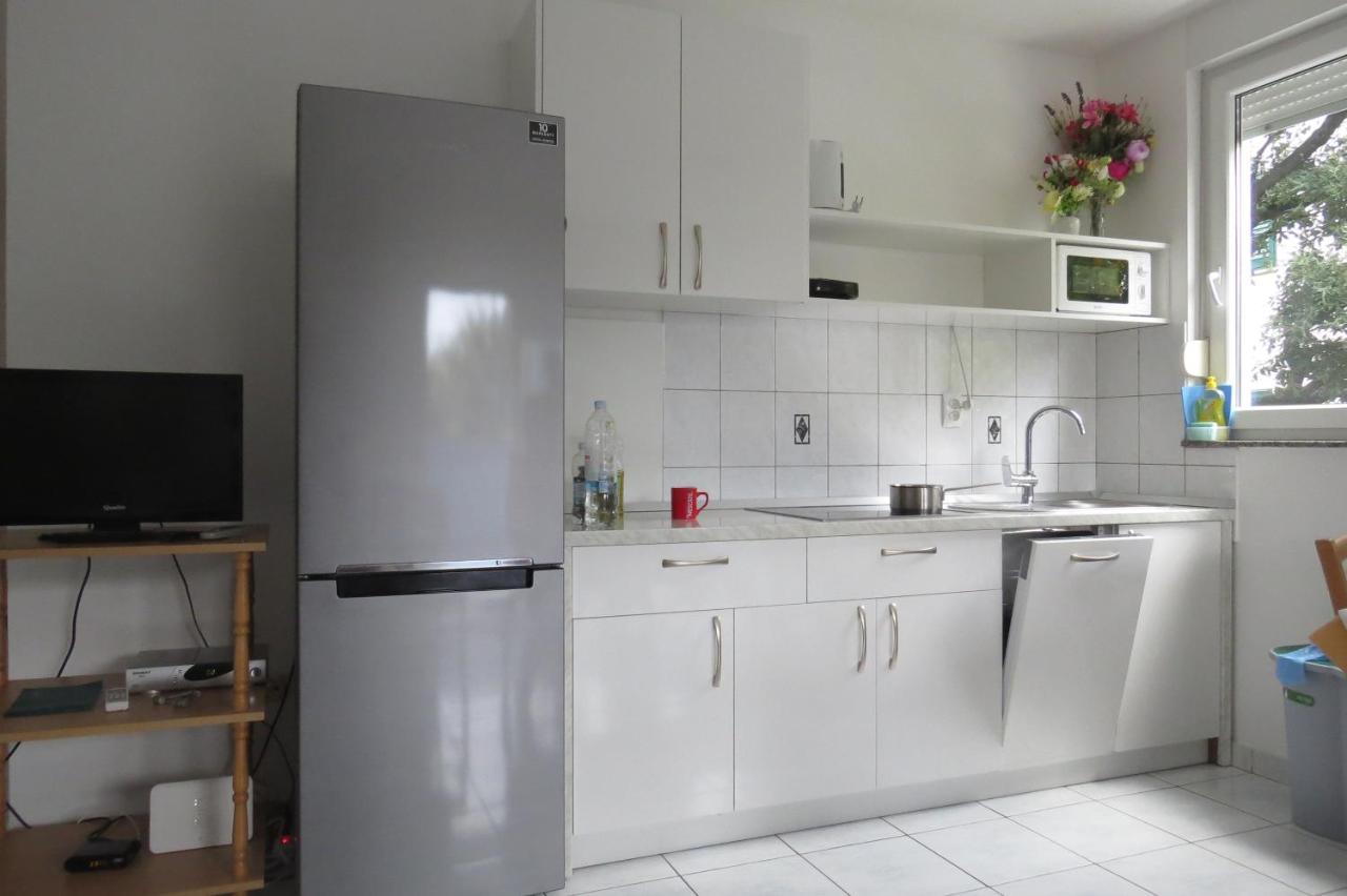 Modra Kuca Apartment มันเดร ภายนอก รูปภาพ