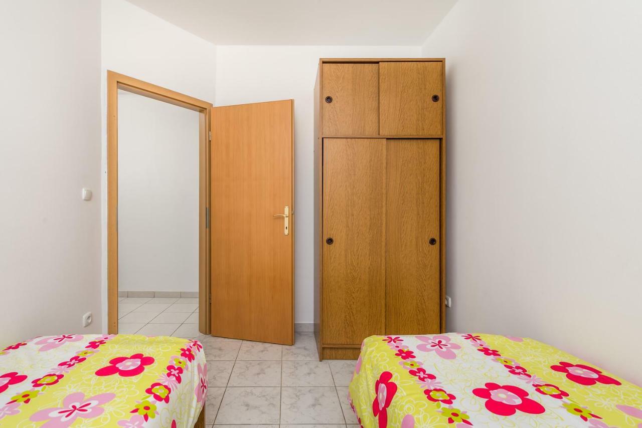 Modra Kuca Apartment มันเดร ภายนอก รูปภาพ